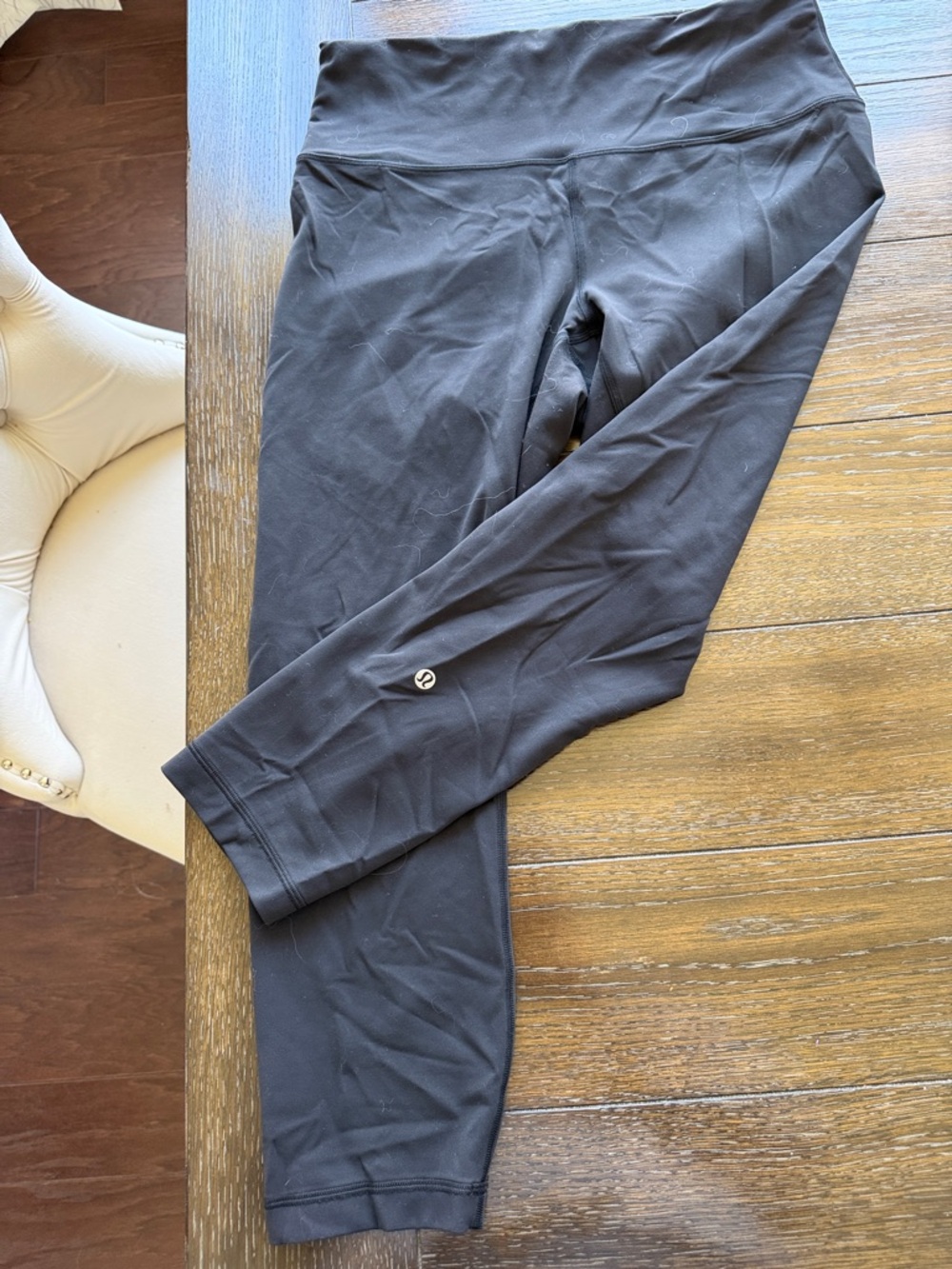 lululemon athletica BlackHigh-Rise Capri Leggings- Wunder Train 23”